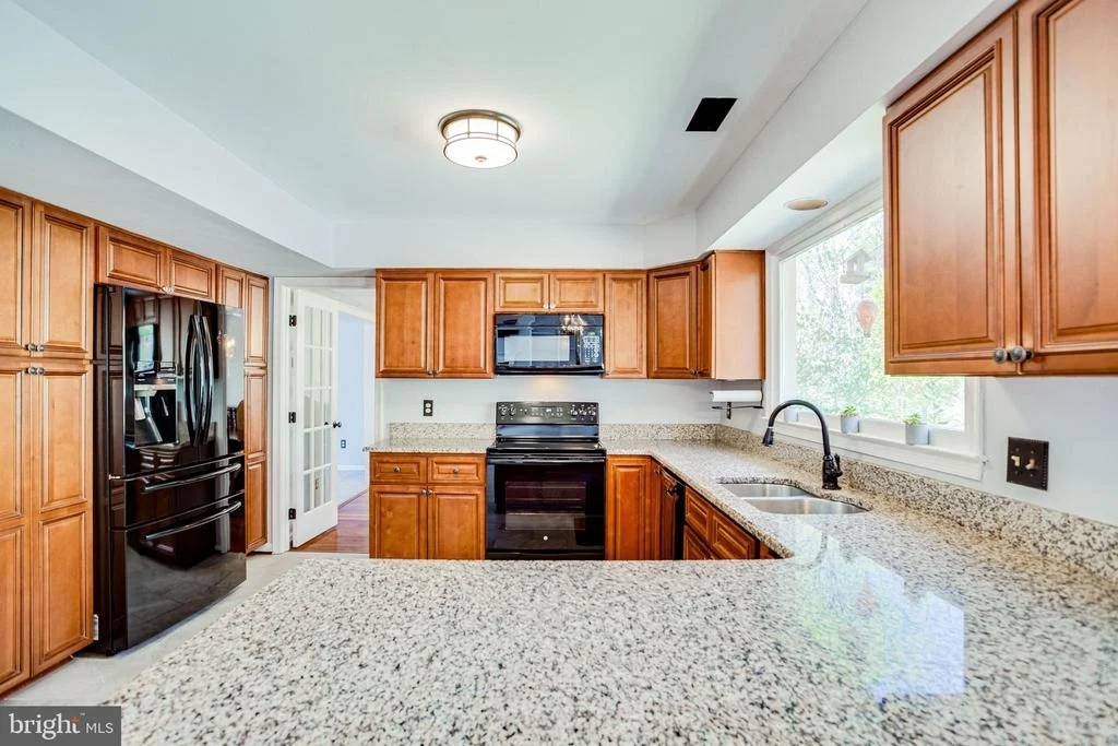 Photo of 9813 MAINSAIL DRIVE