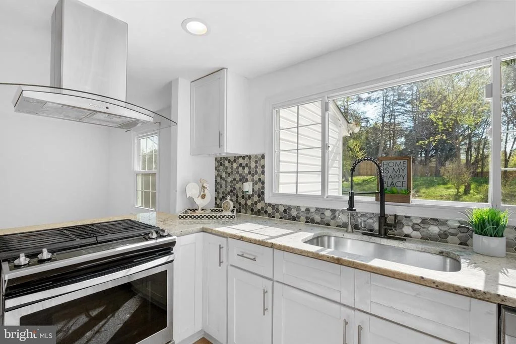 Photo of 5637 HIGH TOR HILL
