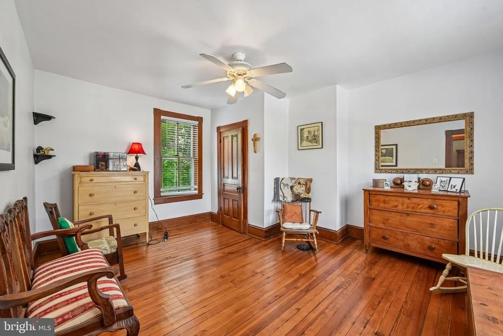 Photo of 20925 CLARKSBURG ROAD