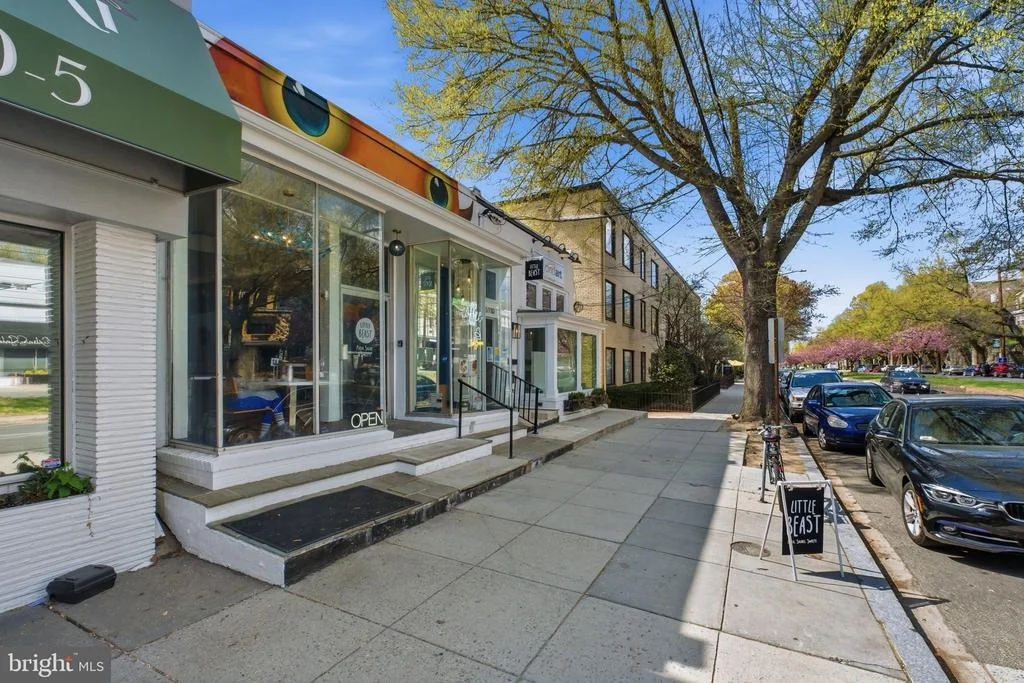 Photo of 5047 MACARTHUR BOULEVARD NW