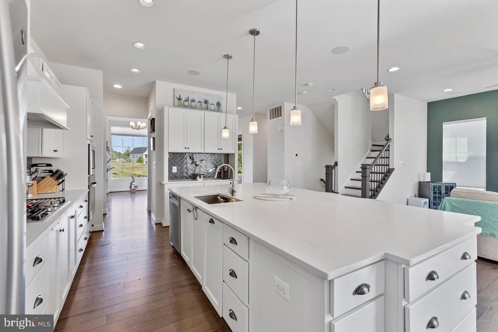 Photo of 22986 BUBBLING BROOK DRIVE
