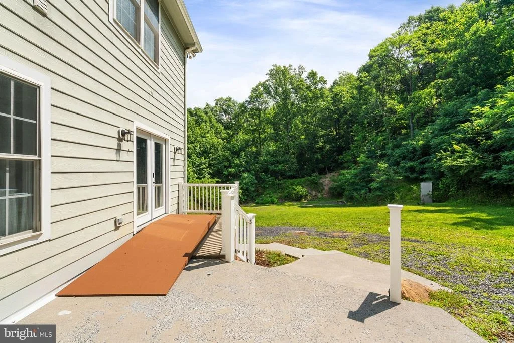 Photo of 208 MARKHAM FARM ROAD