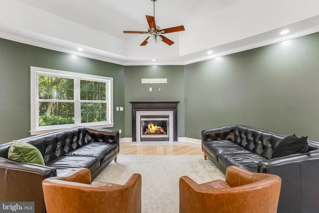 Photo of 33015 FOREST KNOLL DRIVE