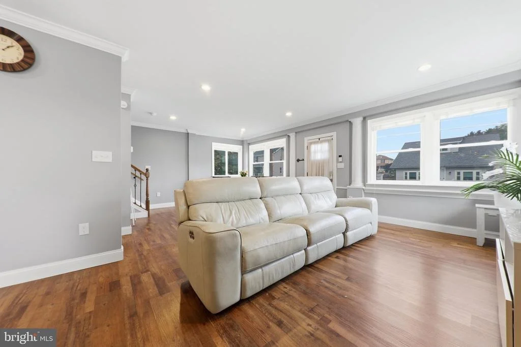 Photo of 1313 POPLAR AVENUE