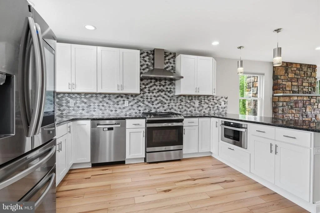 Photo of 1633 REED ROAD
