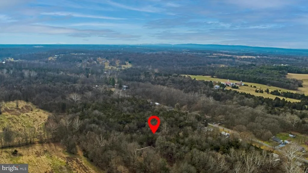 Photo of 8103 AVIS MILL ROAD