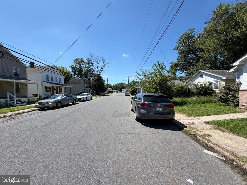 Photo of 703 HIGH STREET