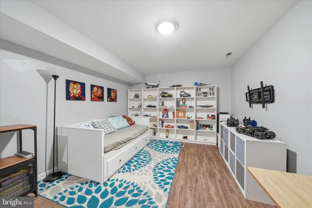 Photo of 7927 CITADEL DRIVE