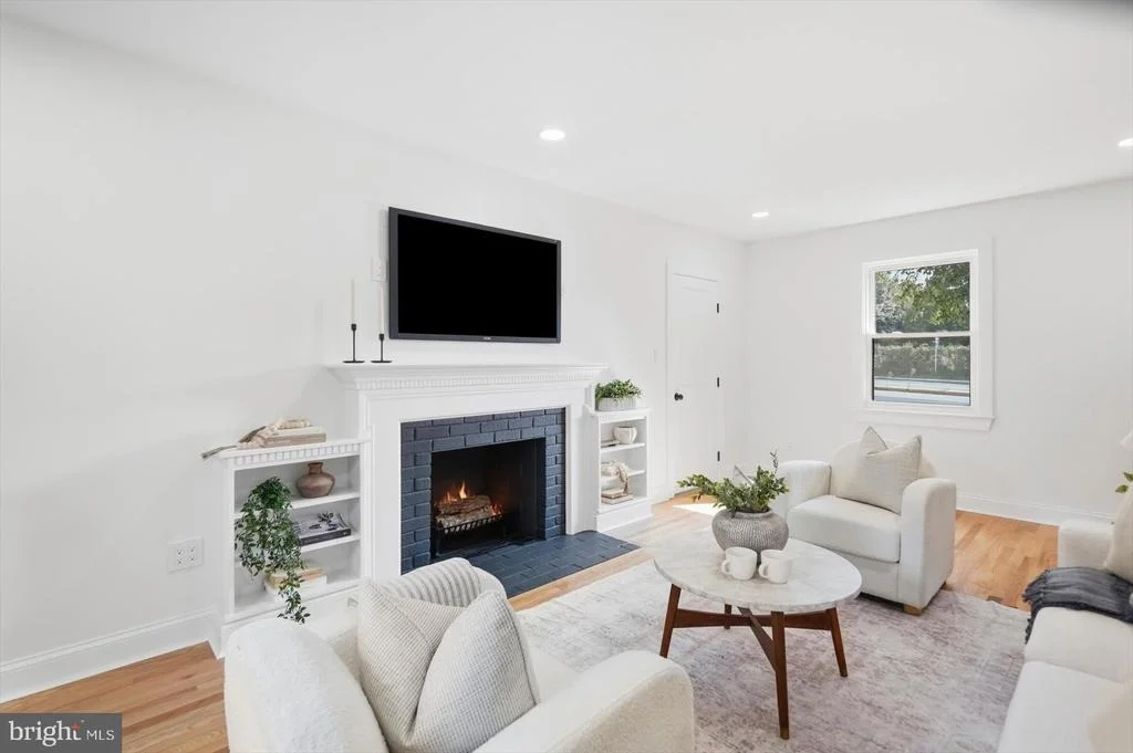 Photo of 9424 COLESVILLE ROAD