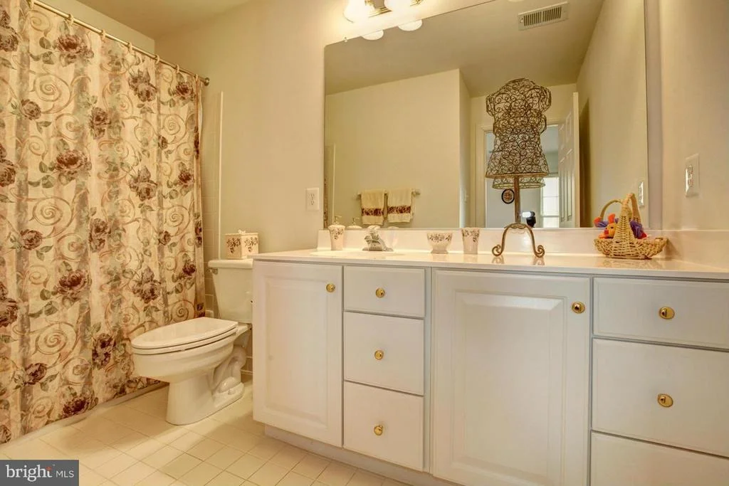 Photo of 16615 HARBOUR TOWN DRIVE