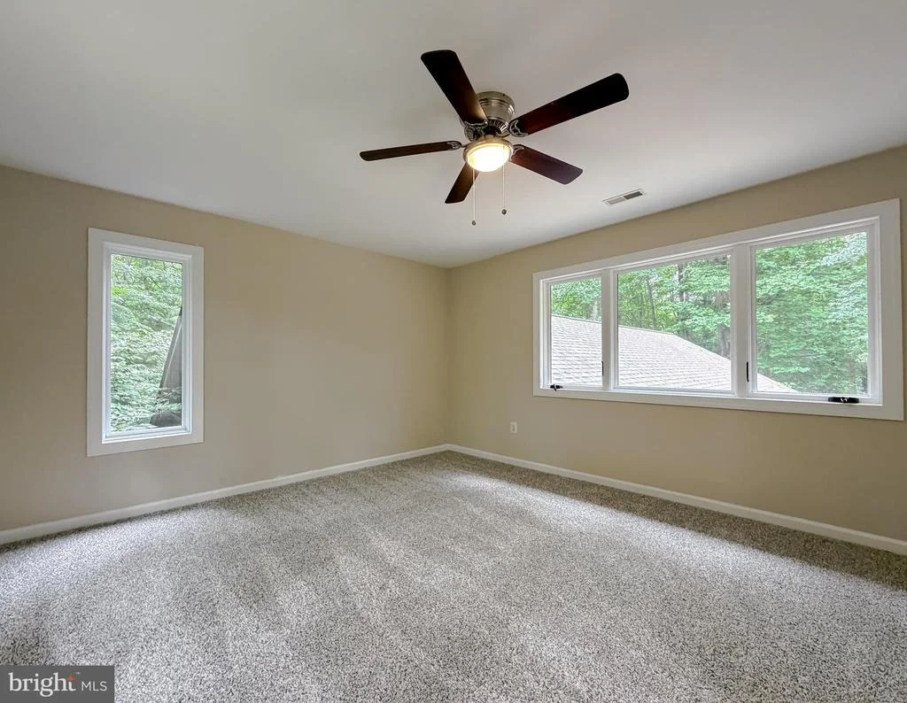 Photo of 8425 MAUSEN LANE