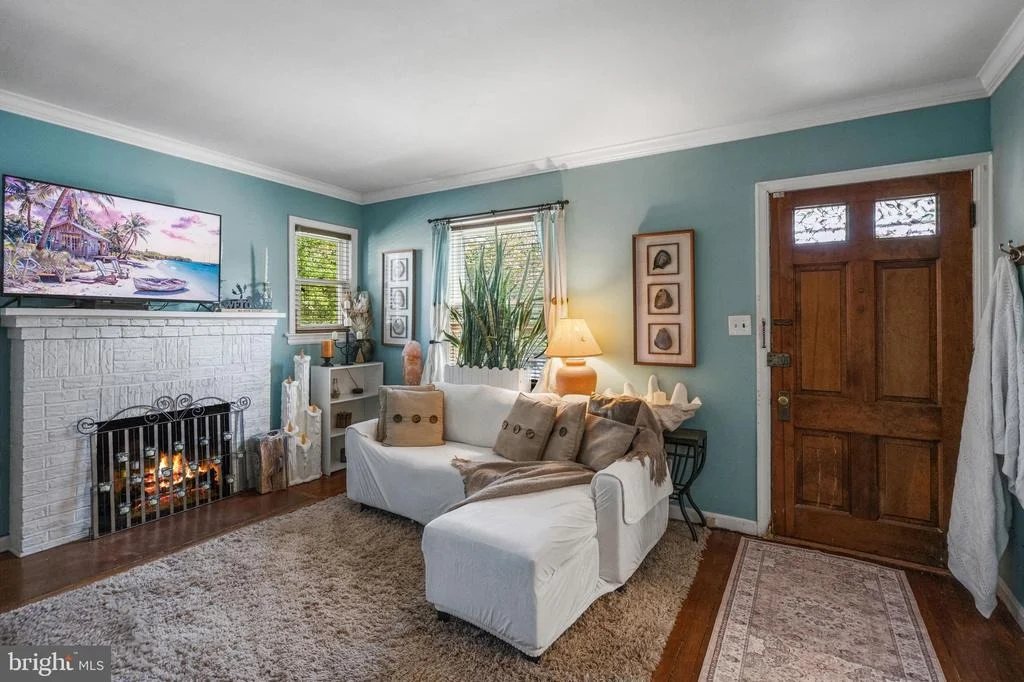 Photo of 1143 44TH PLACE SE