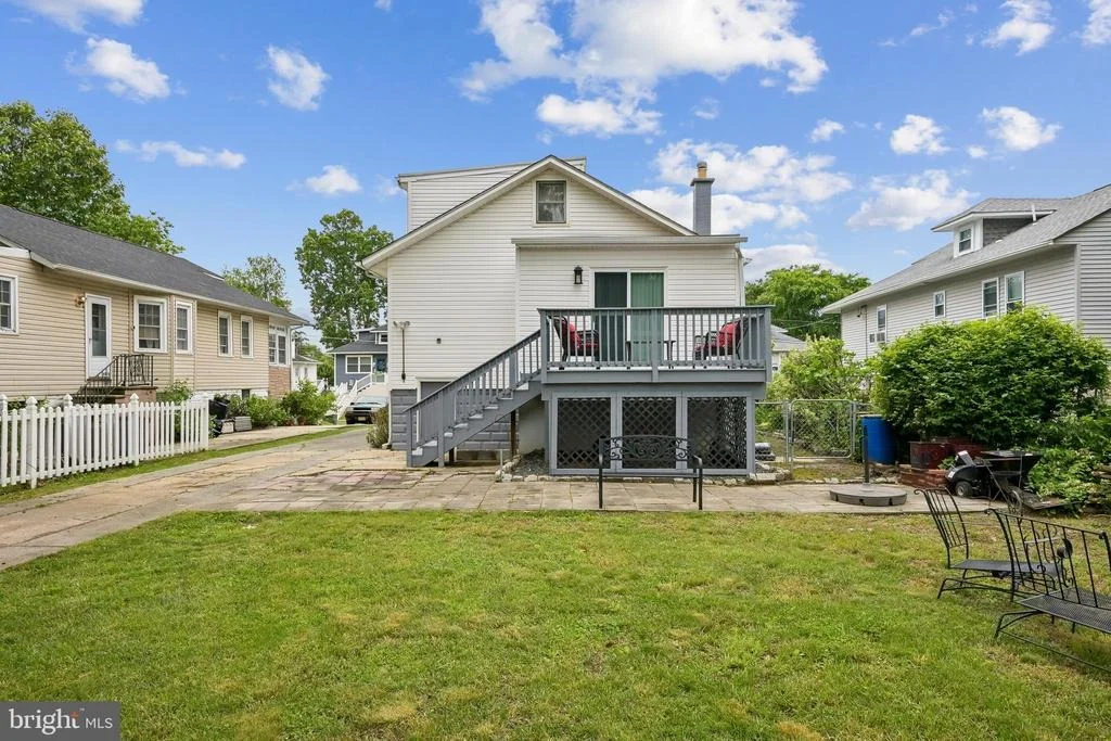 Photo of 211 BARLOW AVENUE