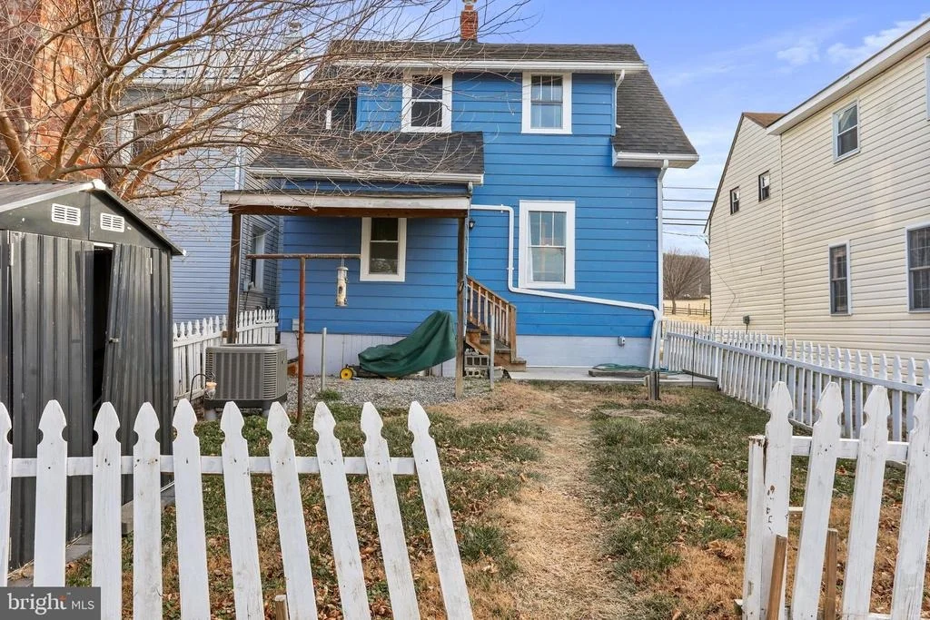 Photo of 8118 MAPLEVILLE ROAD