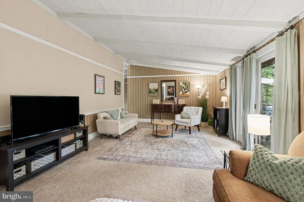 Photo of 222 CREEKSIDE DRIVE