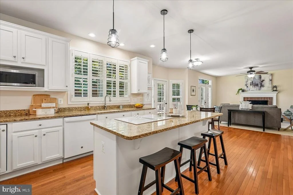 Photo of 6322 HALSEY ROAD