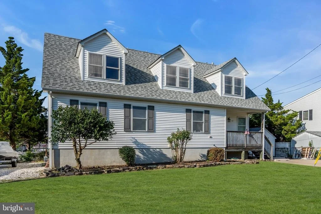 Photo of 77 BALTIC AVENUE
