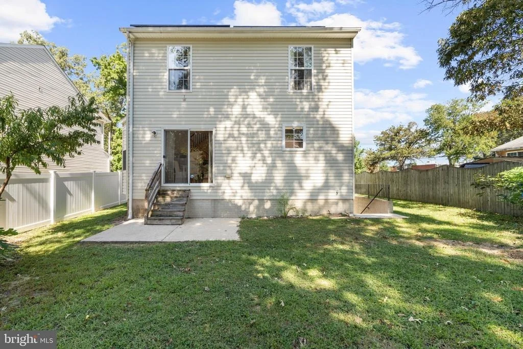 Photo of 909 8TH STREET