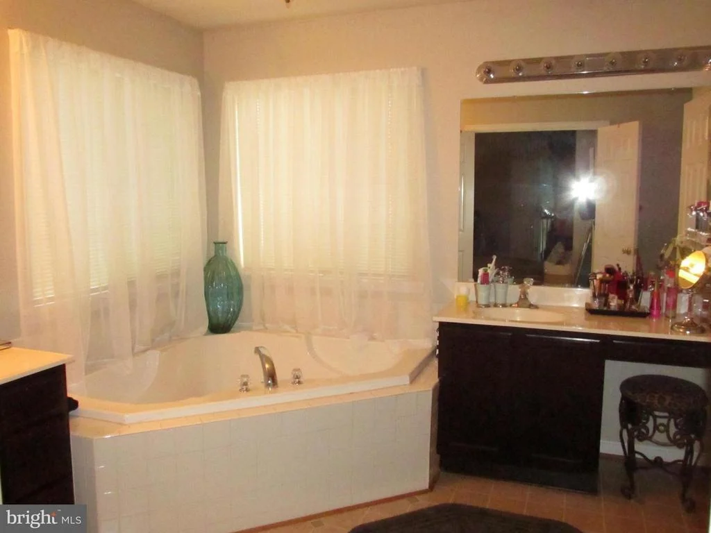Photo of 10501 KEEPSAKE COURT