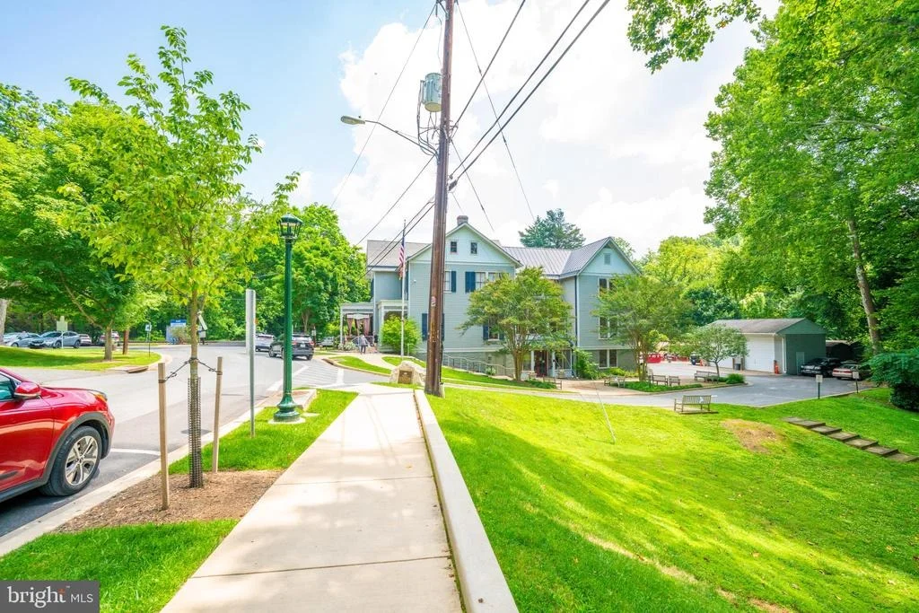 Photo of 4320 IVY GLEN ROAD
