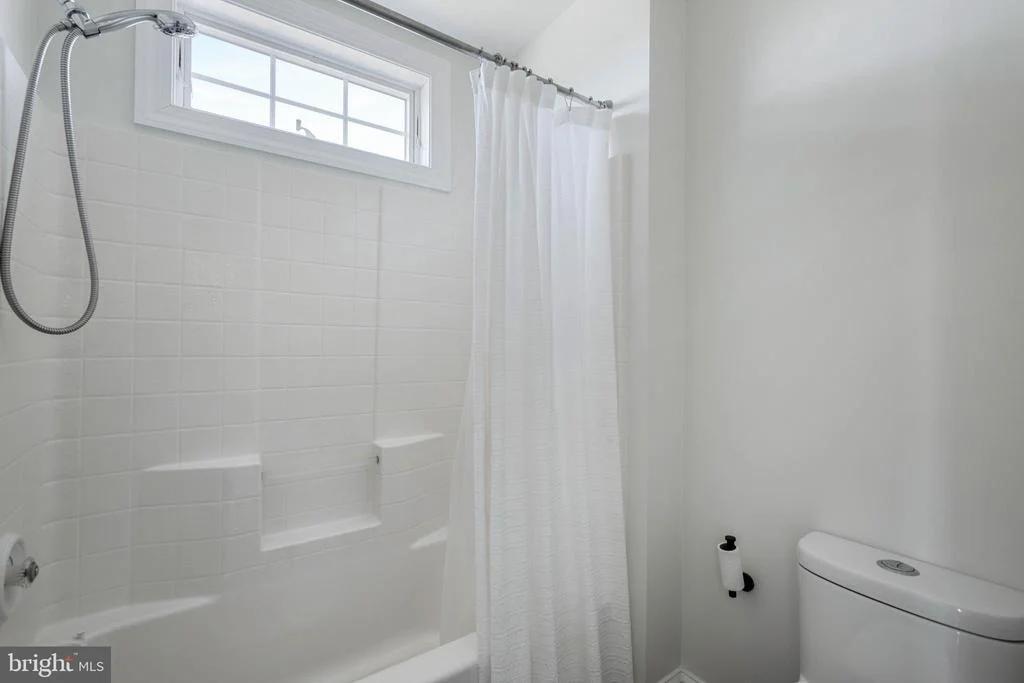 Photo of 142 HENLOPEN SHORES CIRCLE