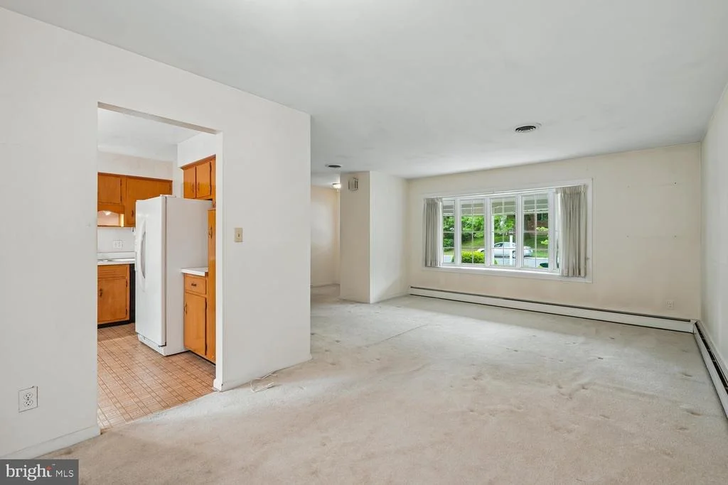 Photo of 205 TULIP DRIVE