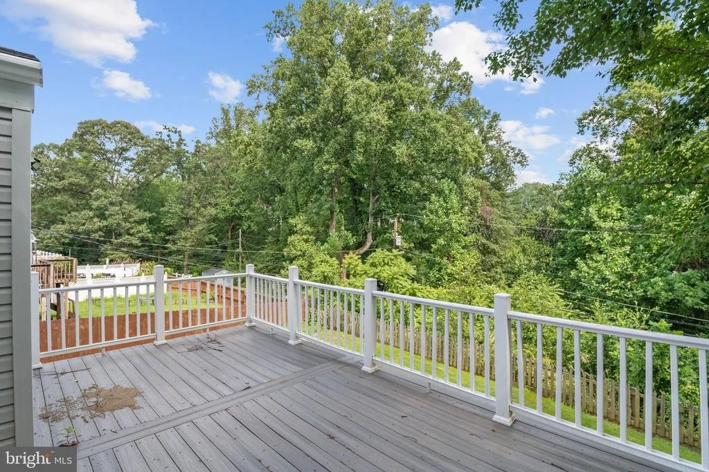 Photo of 541 CRESTPARK DRIVE