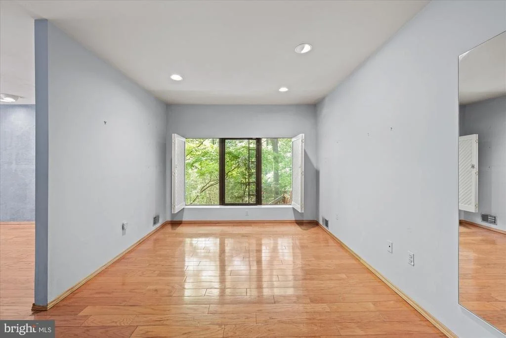 Photo of 7575 POTOMAC FALL ROAD