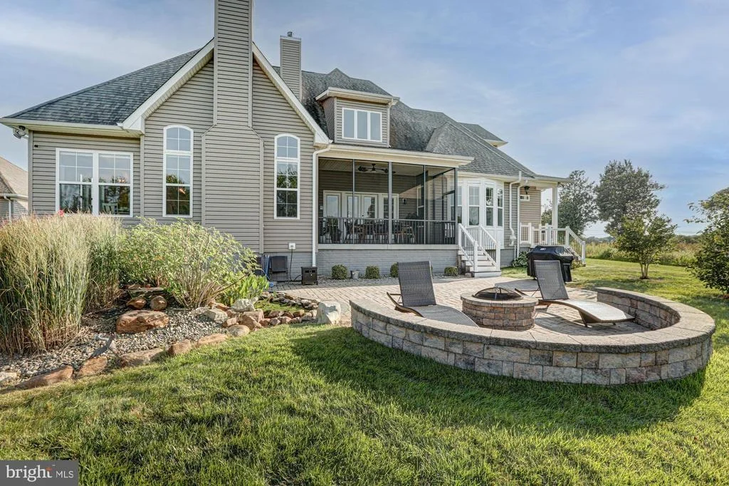 Photo of 1233 BUNKER HILL ROAD