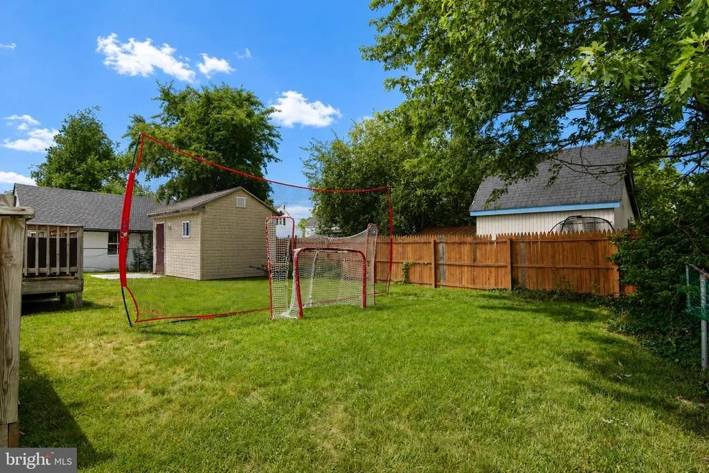 Photo of 611 JACKSON AVENUE