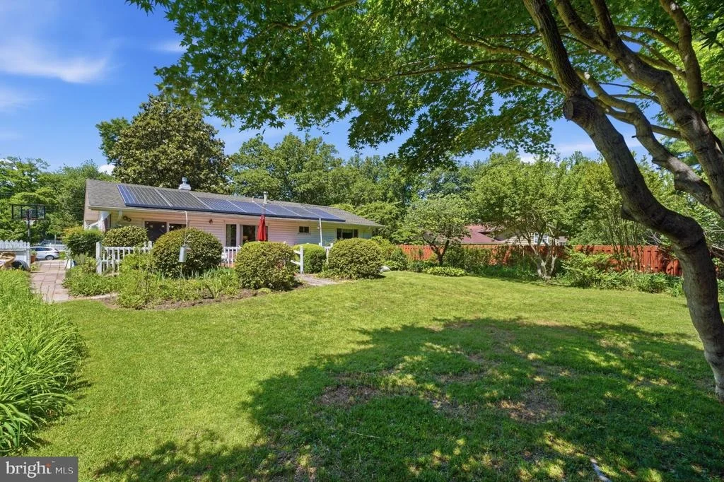 Photo of 12615 EASTBOURNE DRIVE