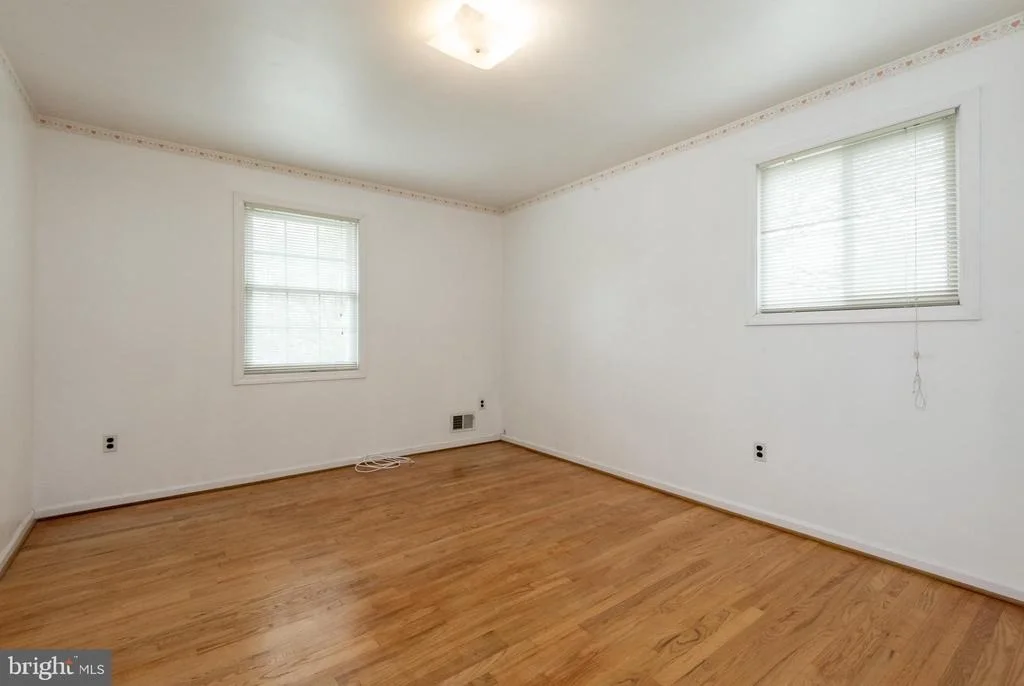 Photo of 129 HEDGEWOOD DRIVE