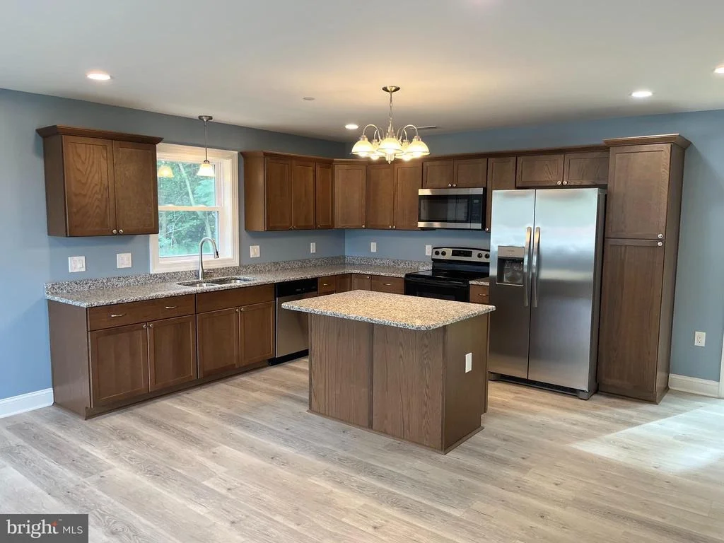 Photo of 11037 BOTTOM ROAD