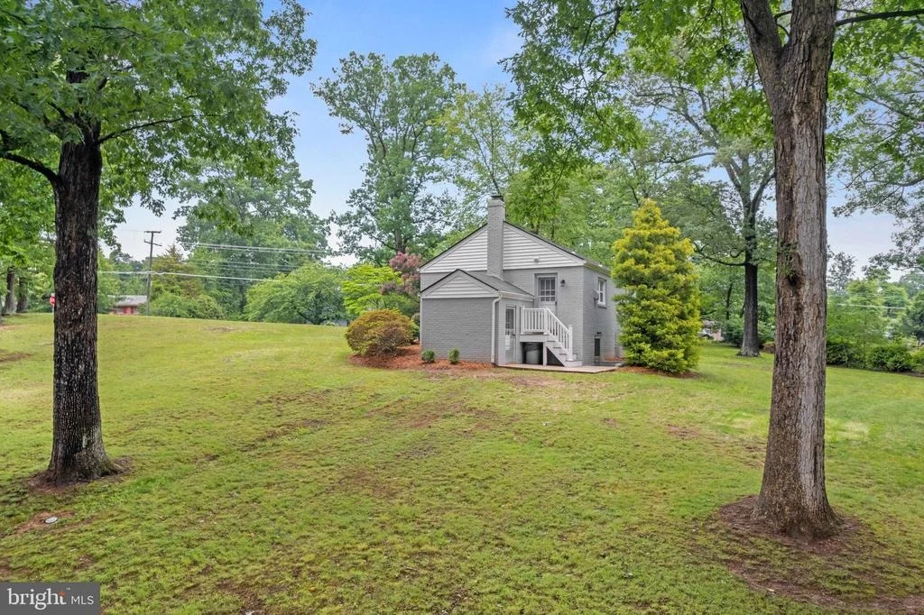 Photo of 12131 WAPLES MILL ROAD