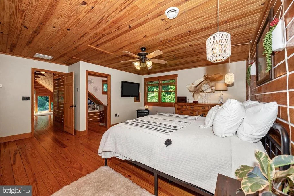 Photo of 7307 BLACK ROAD