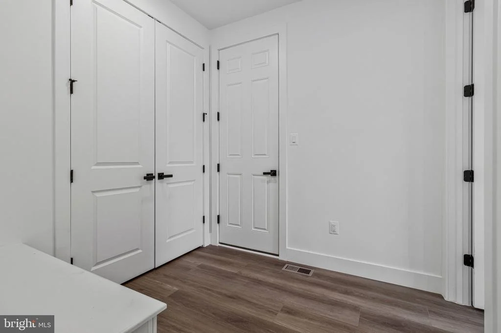 Photo of 2000 ARAM DRIVE