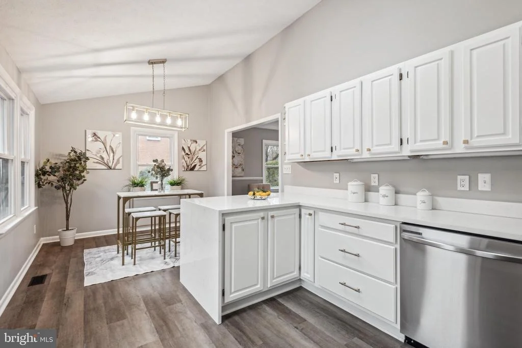Photo of 2558 HILLSIDE DRIVE