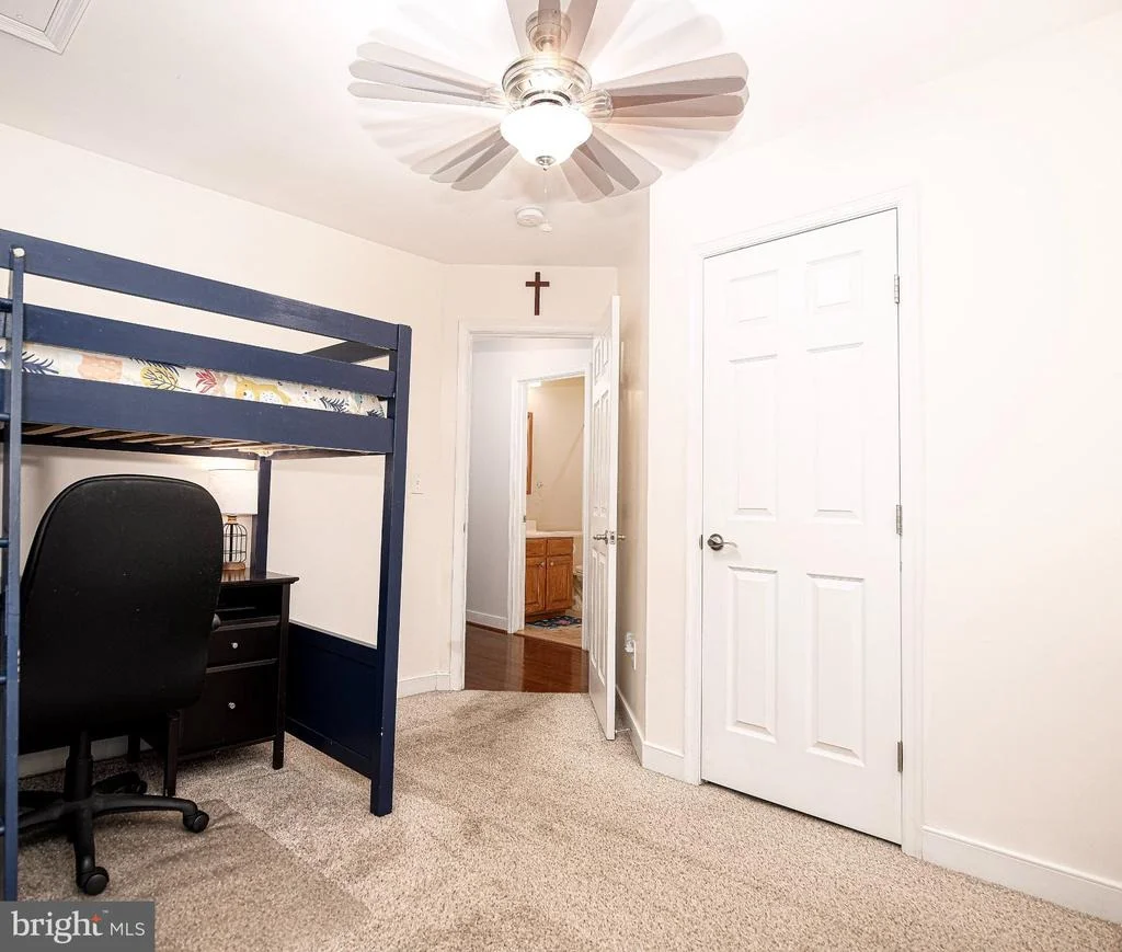 Photo of 612 219TH