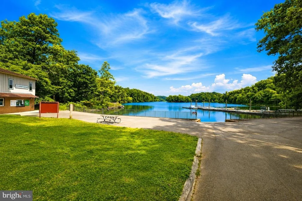 Photo of 5904 MUNCASTER MILL ROAD