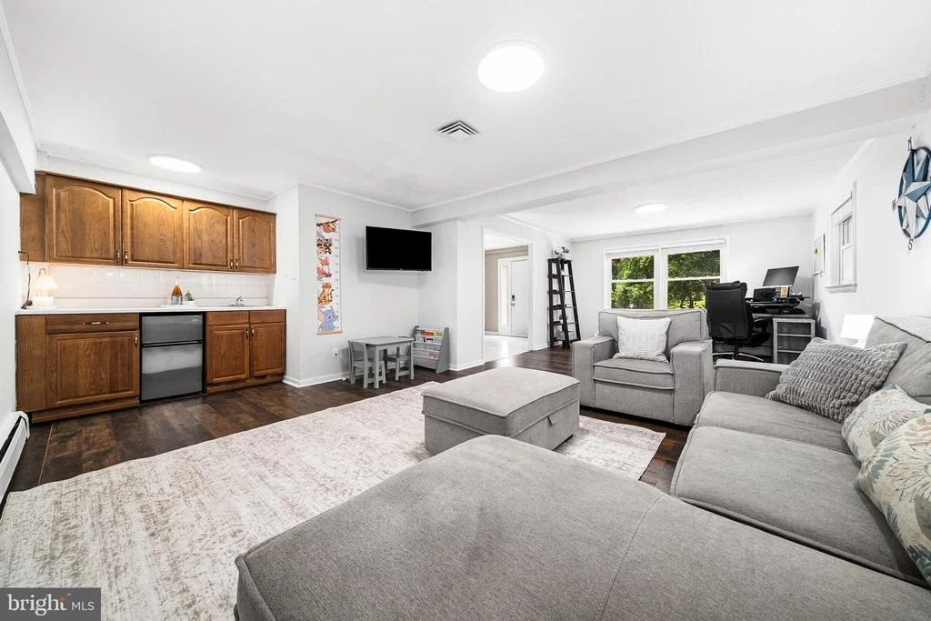 Photo of 1213 DALE DRIVE