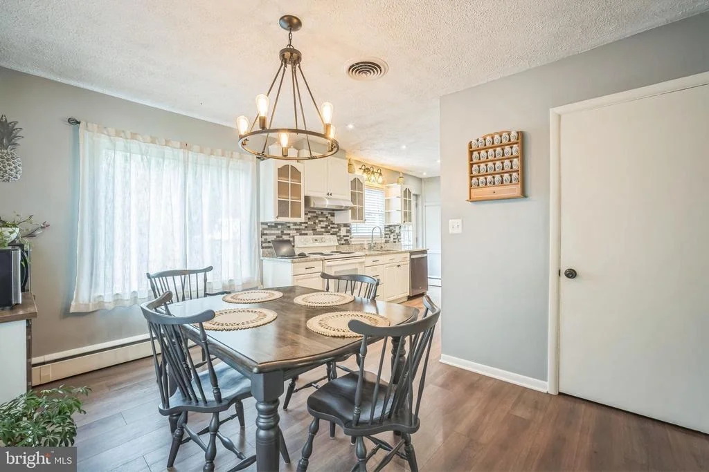 Photo of 6637 MOUNT PHILLIP ROAD