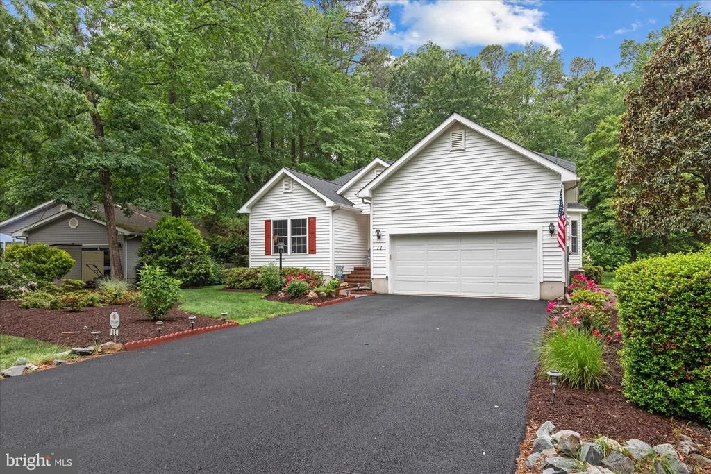 Photo of 11 BURR HILL DRIVE