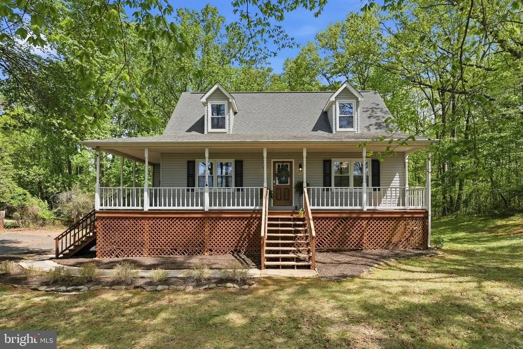 Photo of 3229 COLVIN ROAD