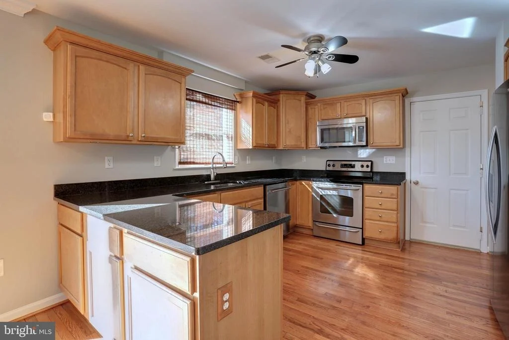 Photo of 8278 LEISHEAR ROAD