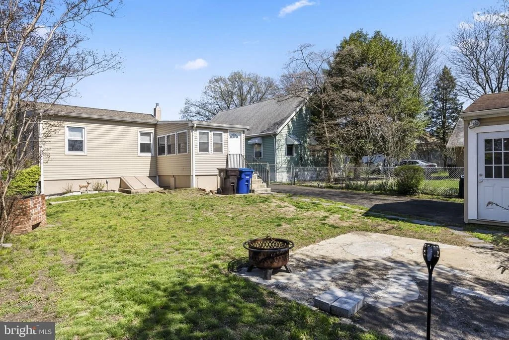Photo of 61 ALDEN AVENUE
