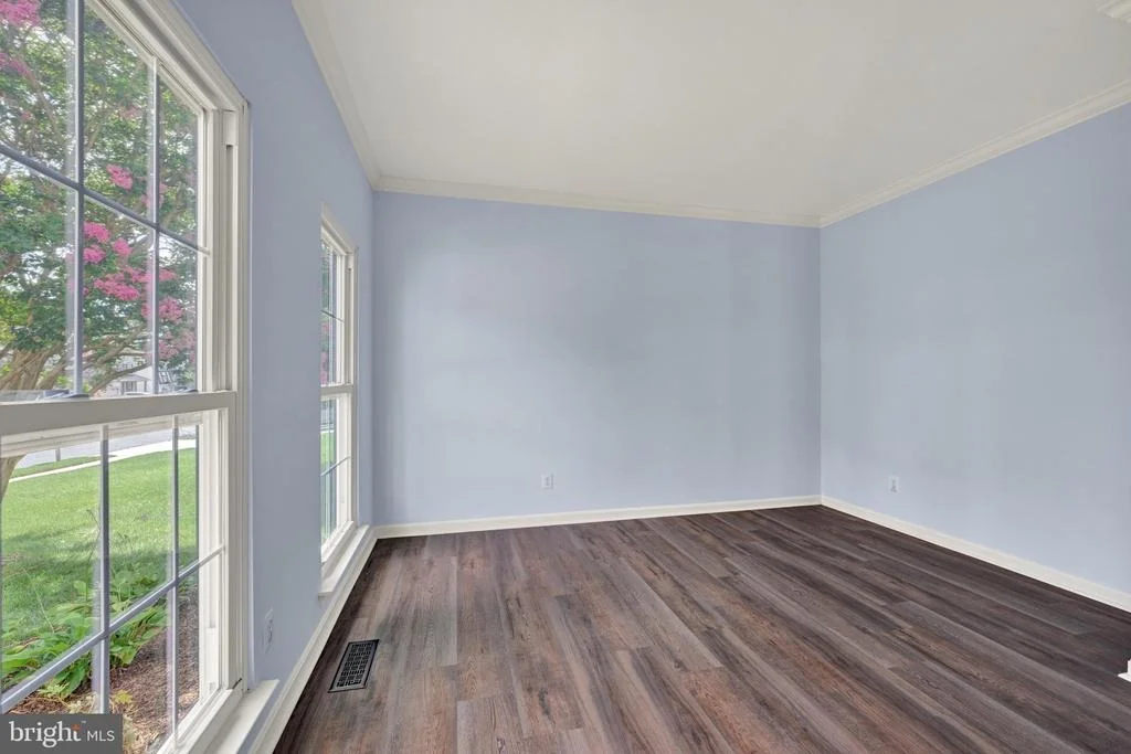Photo of 1420 MOONSHADOW ROAD