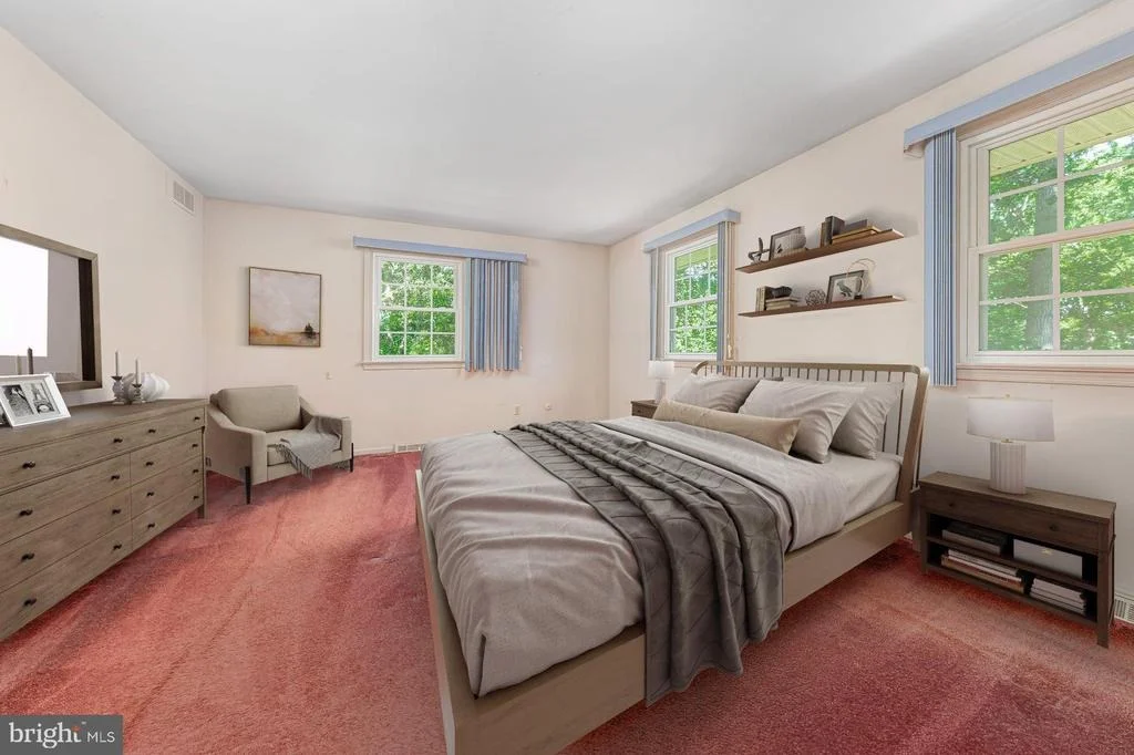 Photo of 73 COLONIAL TERR