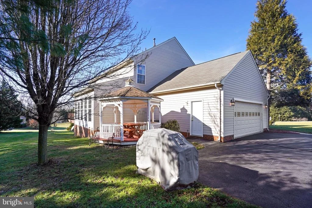 Photo of 2244 CHEROKEE DRIVE