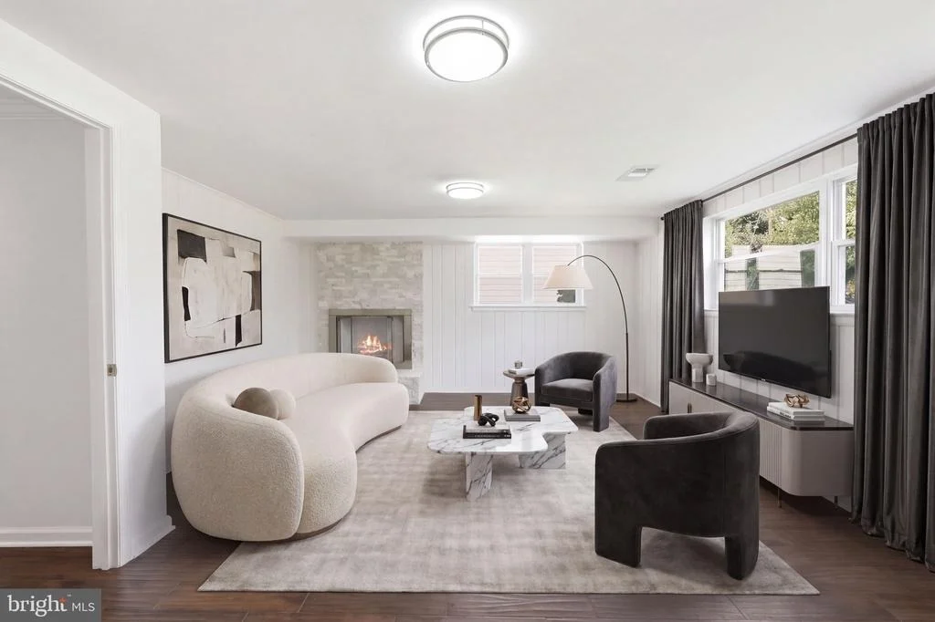 Photo of 9831 SINGLETON DRIVE