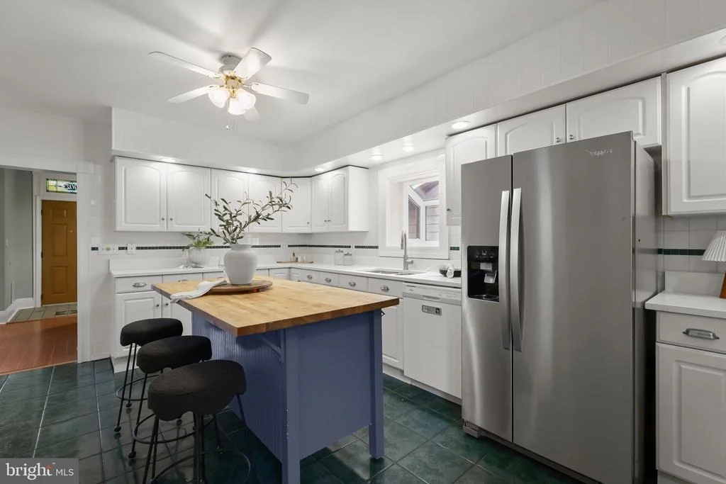 Photo of 2708 EVERGREEN AVENUE